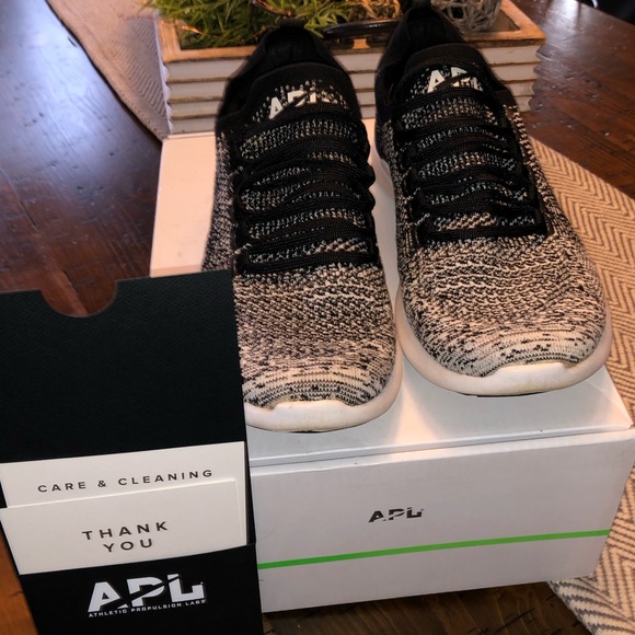 APL Techloom running shoes! - Picture 2 of 9